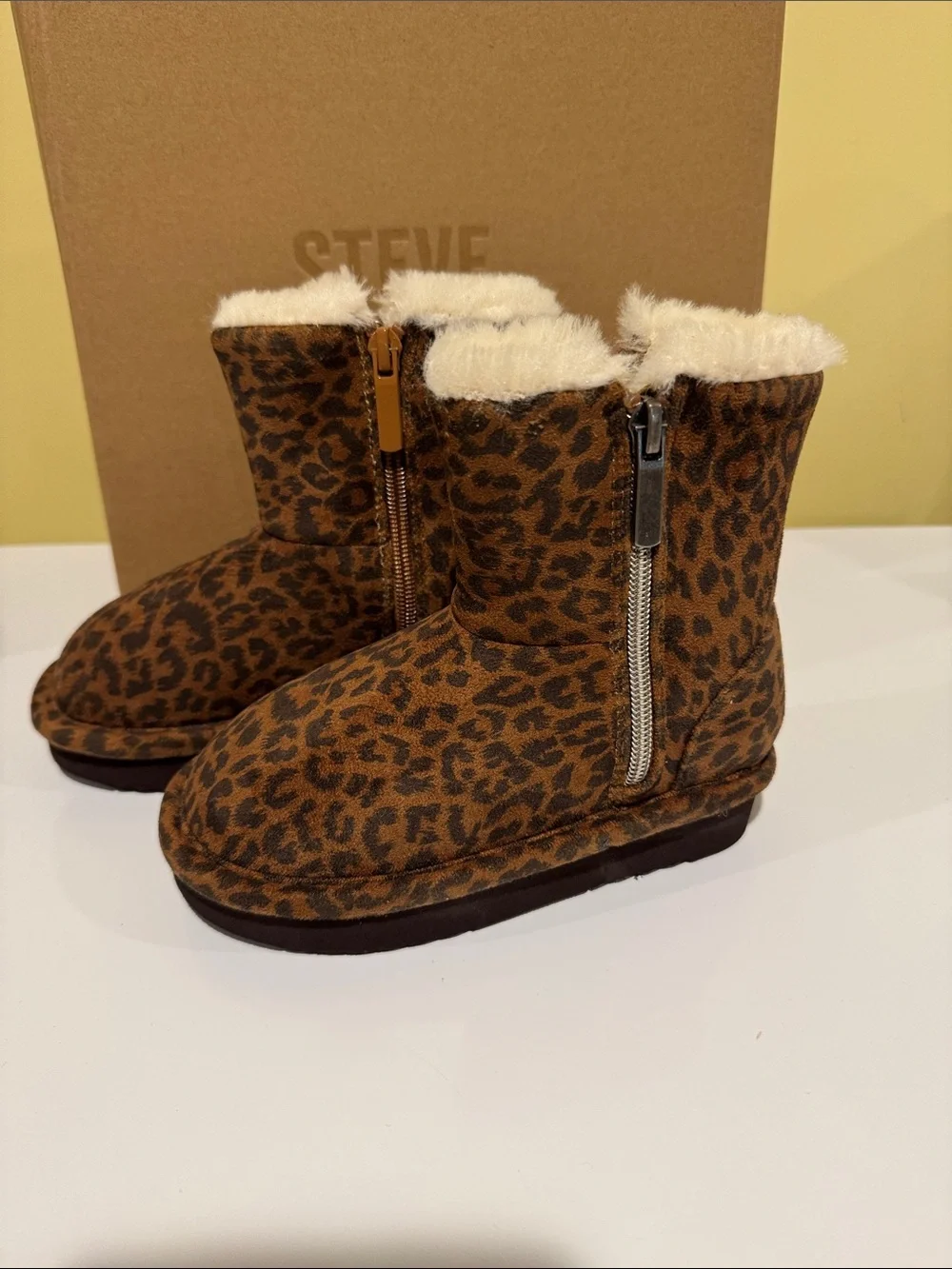 NIB Steve Madden kids leopard boots.